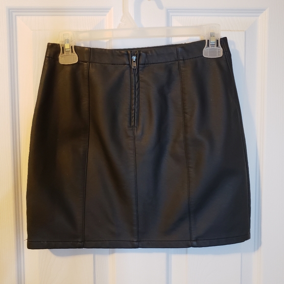 Forever 21 Leather Skirt - Picture 3 of 3